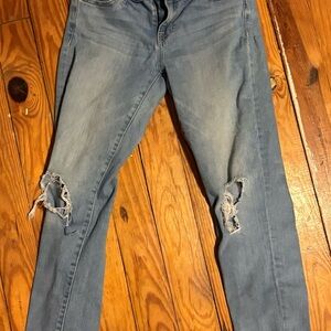 Gap Girlfriend‎ Distressed Ripped Knee Light Wash Denim Jeans